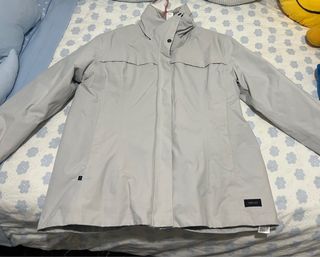 Chaqueta Forclaz gris con forro