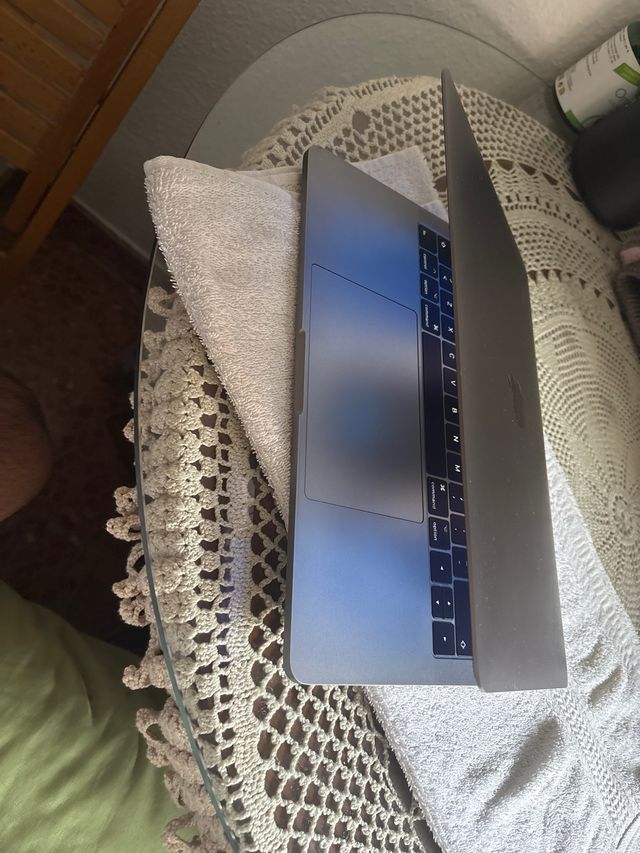 MacBook Pro Apple Plata