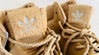 Botas Adidas Piel Beige Talla 43