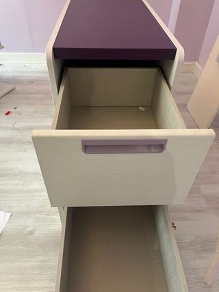 Escalera Estantería Morada y Madera