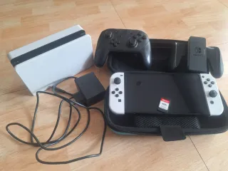 Nintendo Switch + Accesorios