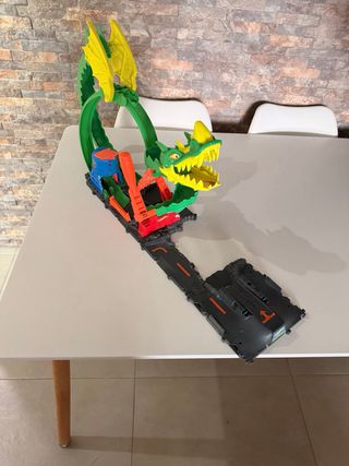 Pista de coches Dragón City