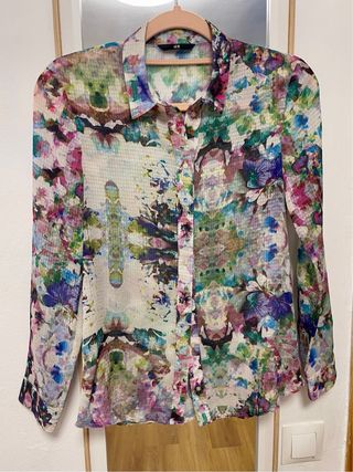 Blusa/ Camisa H&M.   T-S