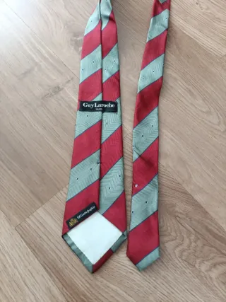 Corbata de seda rayas rojas y verde azulado