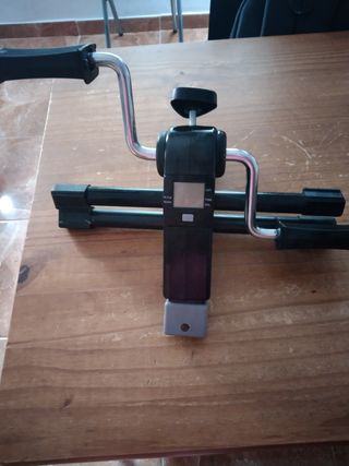 Pedaleador de piernas con pantalla