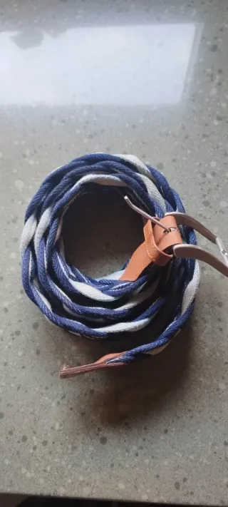 Cinturón trenzado elástico rojo 110cm