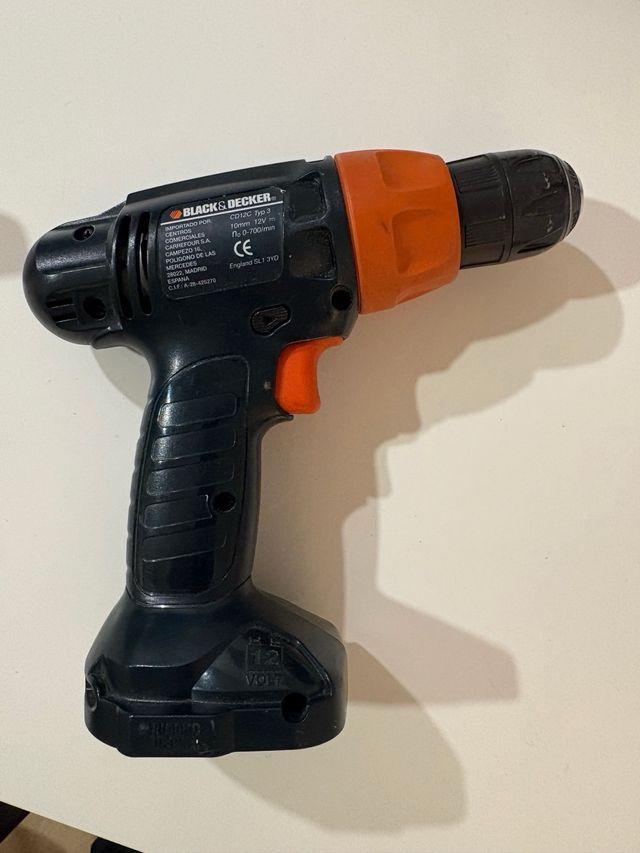 Atornillador black and decker