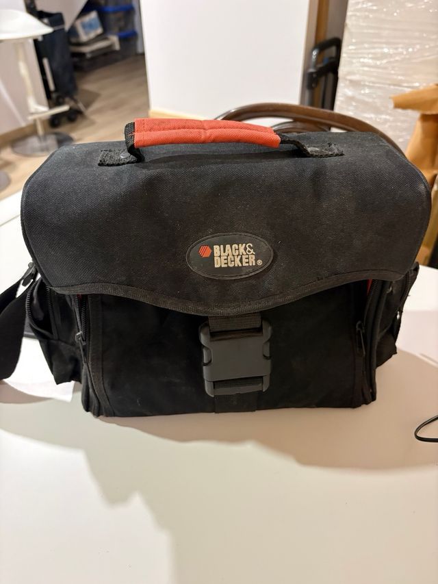 Atornillador black and decker