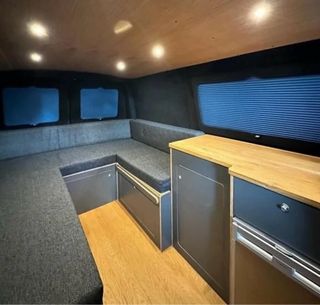 MUEBLE CAMPER modelo U-Shape VW T5/T6 ( forma de U