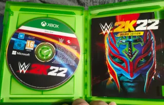 WWE 2K22 Deluxe Edition Xbox One