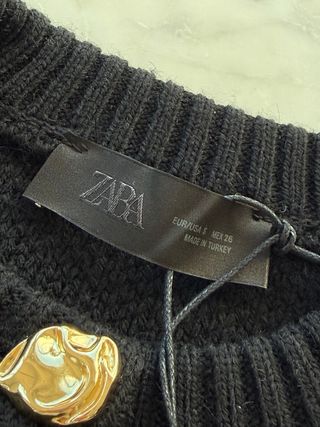 Chaqueta punto Zara botones dorados