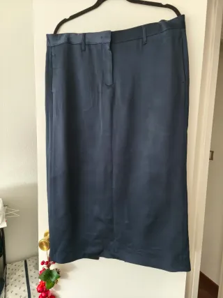 Falda Zara Raso Azul Marino