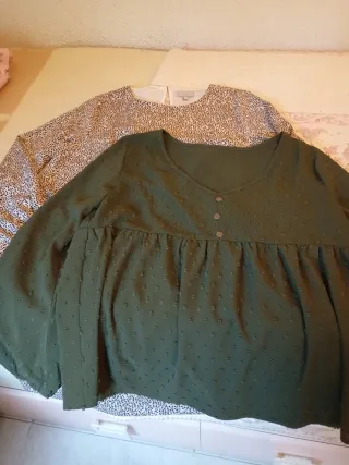 Vestido y camisa verde y beige