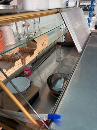 Nevera expositora restaurante