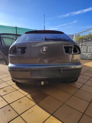Portón Seat León MK1