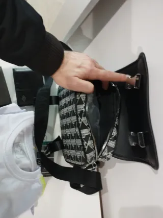 Lote Camiseta y bandolera