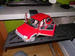 Maqueta RENAULT R5 GT TURBO 1/18