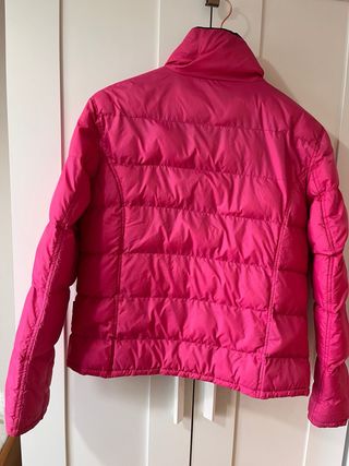 Cazadora reversible fucsia y negra