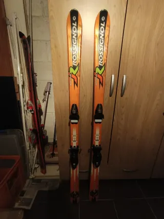 Esquís Junior Rossignol y botas head