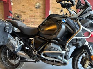 BMW R1200GS ADV Adventure