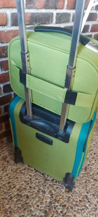 Maleta y neceser verde y turquesa.Blanda