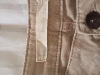 Pantalón beige mujer