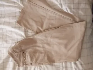 Pantalón beige mujer
