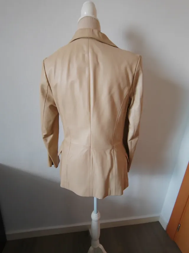 Chaqueta Beige Serra Torra