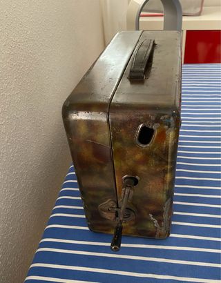 Tocadiscos de campaña antiguo