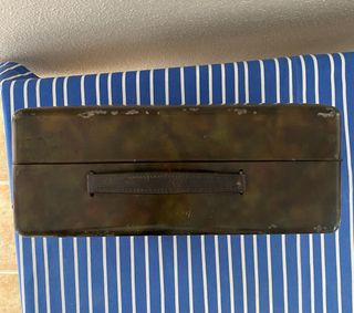 Tocadiscos de campaña antiguo