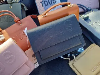 Bolso Beige , Azul,Rosa y negro