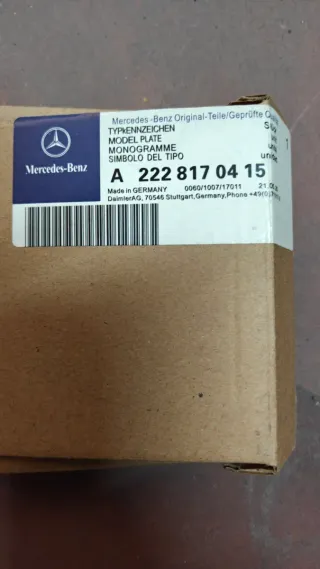 Emblema Mercedes Maletero W177 Original