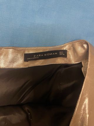 Falda midi plateada sin estrenar