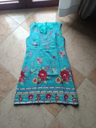 Vestido corto estampado floral