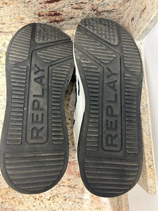 Zapatillas Replay Blancas y Negras