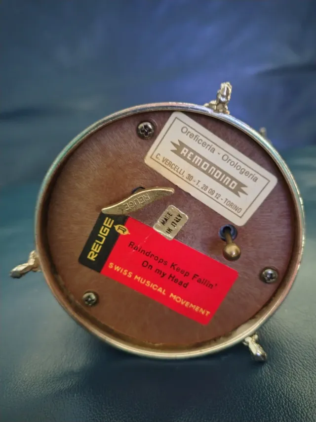 Macinapepe musicale Reuge