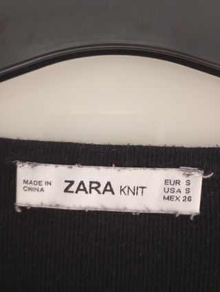 Vestido negro Zara Talla S rayas blancas mangas