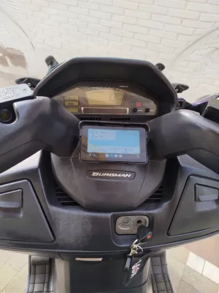 Suzuki Burgman 650 - 44.000 km