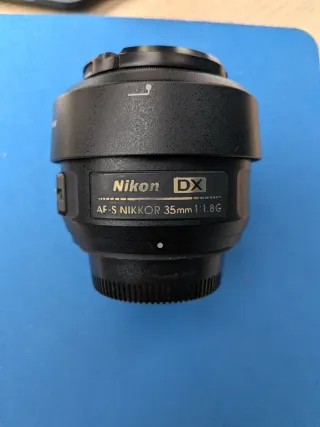 Objetivo Nikon DX AF-S 35mm f/1.8 + Filtro UV