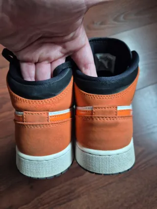 Zapatillas Jordan Mid Naranja