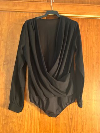 Body mujer escote drapeado negro