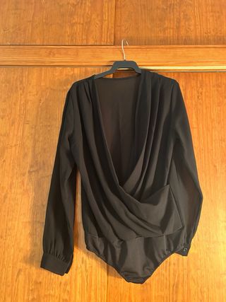 Body mujer escote drapeado negro