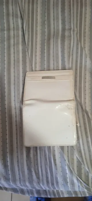 Portafoglio blu e bianco