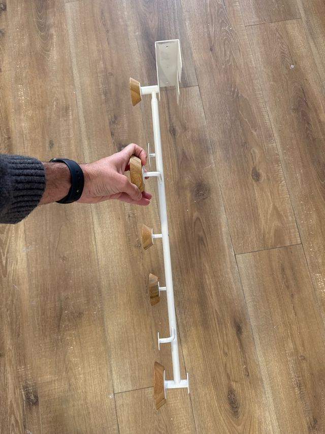 Perchero de pared madera y metal