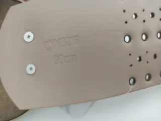 Cinturón OU XIAO YA con hebilla dorada