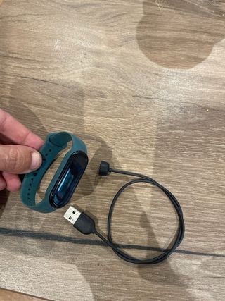 Smartband Xiaomi Mi Band 5 con cargador