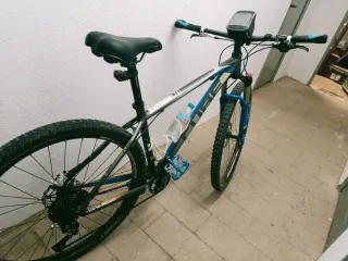 Bicicleta de Montaña Cube