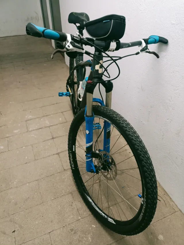 Bicicleta de Montaña Cube