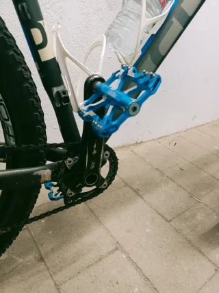 Bicicleta de Montaña Cube