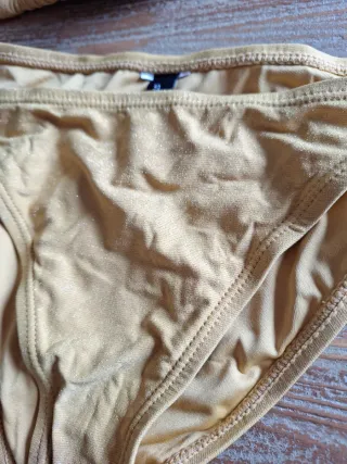 Bikini amarillo Stradivarius